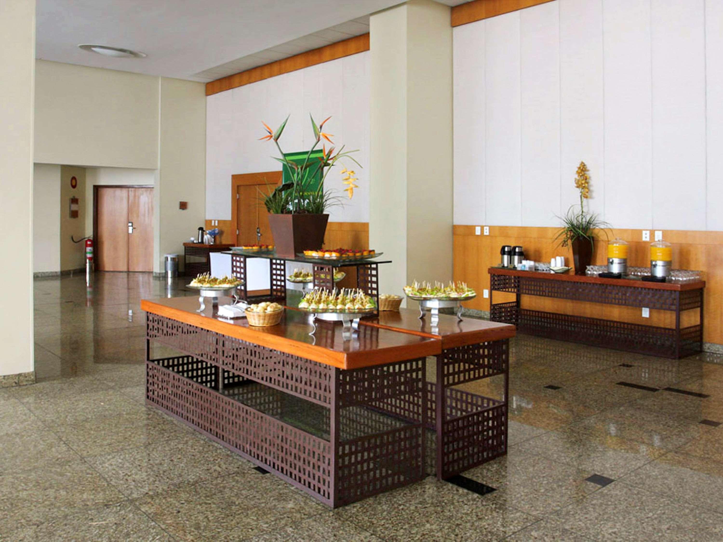 Mercure Belo Horizonte Lourdes Ресторант снимка