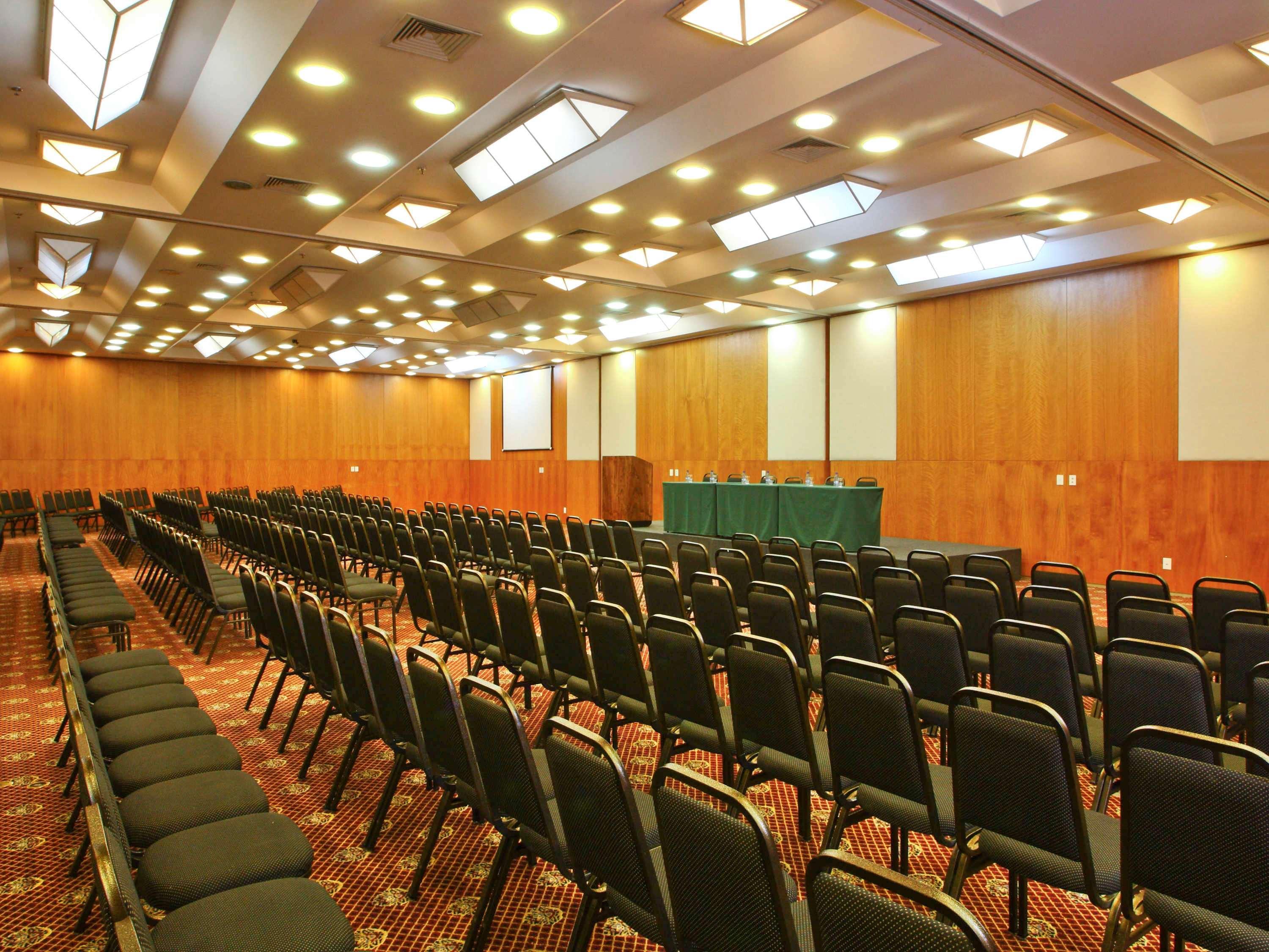 Mercure Belo Horizonte Lourdes Екстериор снимка